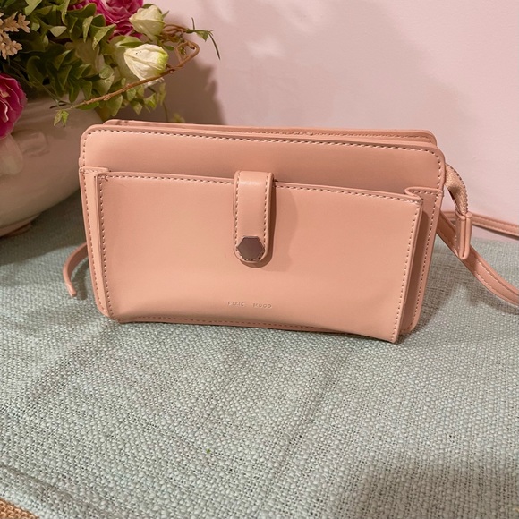 Pixie Mood Handbags - Pixie Mood Vegan Faux Leather Crossbody Bag - Blush Pink